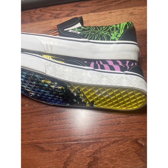 VAN'S Crayola Off The Wall Slip-On Canvas Sneakers W 9.5 / M7.5 - Picture 5 of 10